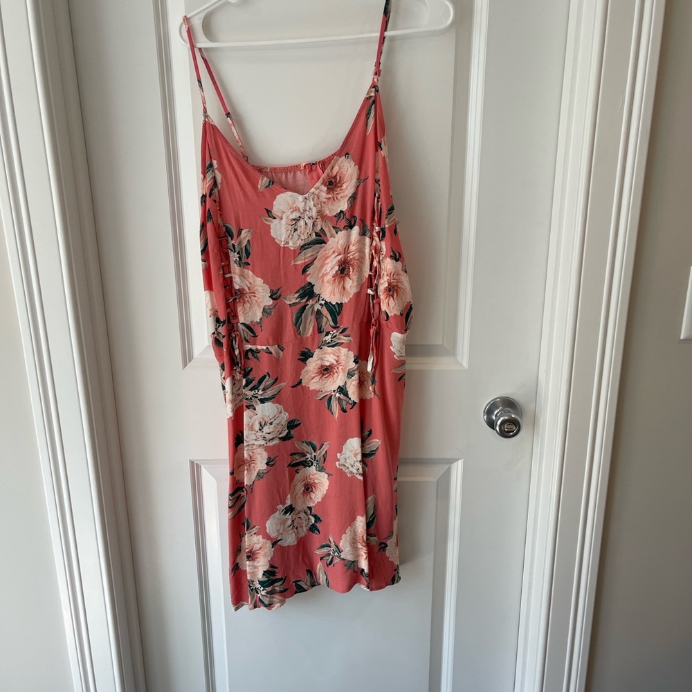 charlotte russe pink floral dress in a women’s size 2xl